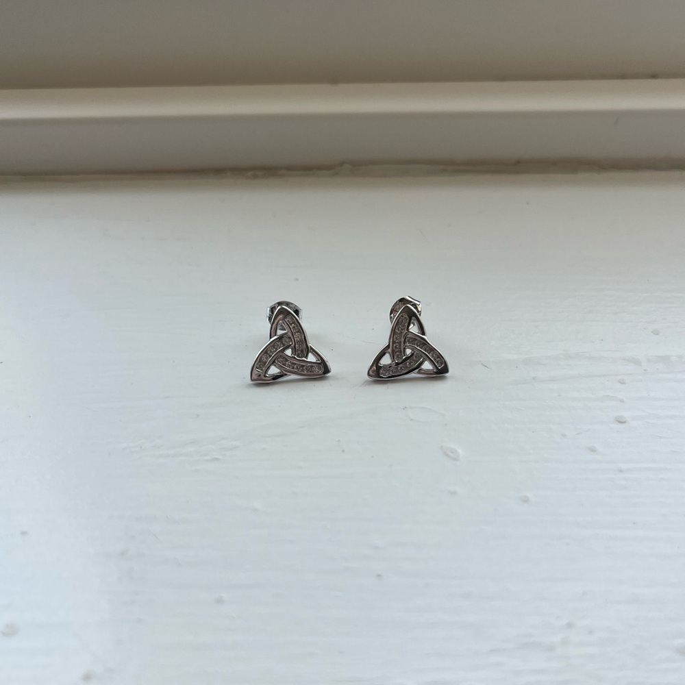 Silver knot earrings